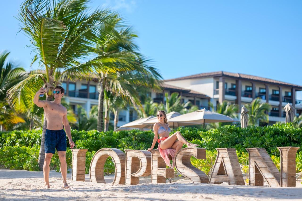 Lopesan Costa Bavaro Resort, Spa & Casino Punta Cana Bagian luar foto Beach at Ocean Maya Royale